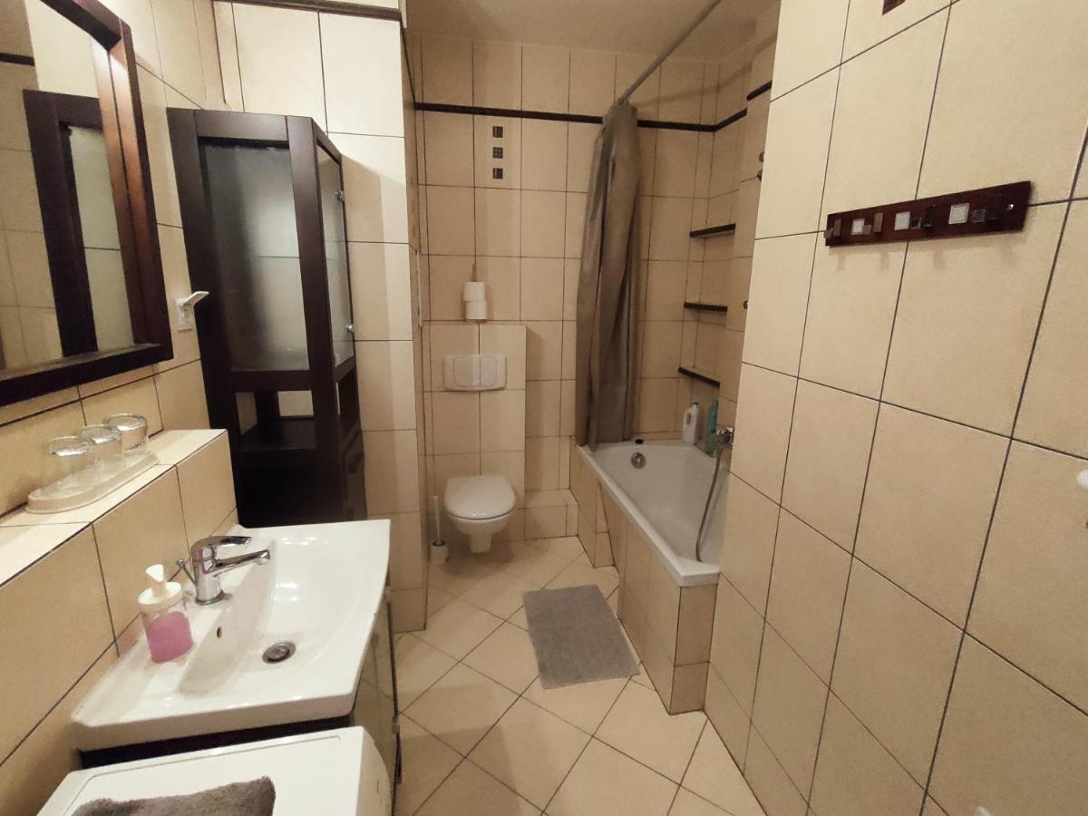 Green Kabaty Apartment 3 Warsaw Ngoại thất bức ảnh